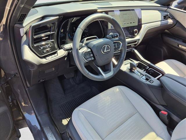 Used 2025 Lexus TX 350 AWD w/ Captains Chair Package image 10