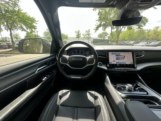 New 2026 Jeep Grand Wagoneer Limited AWD/4WD image 13