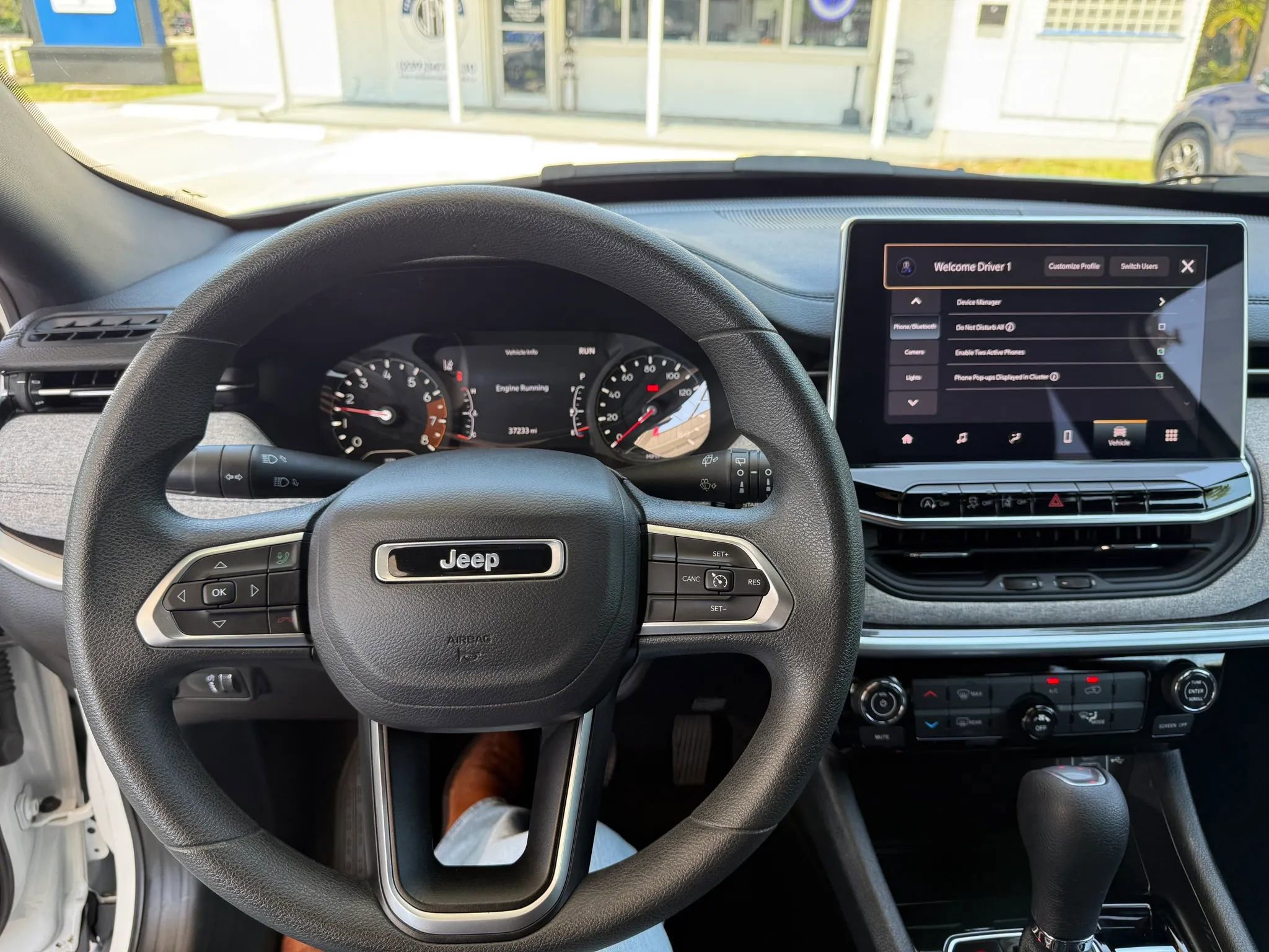 Used 2024 Jeep Compass Sport image 11