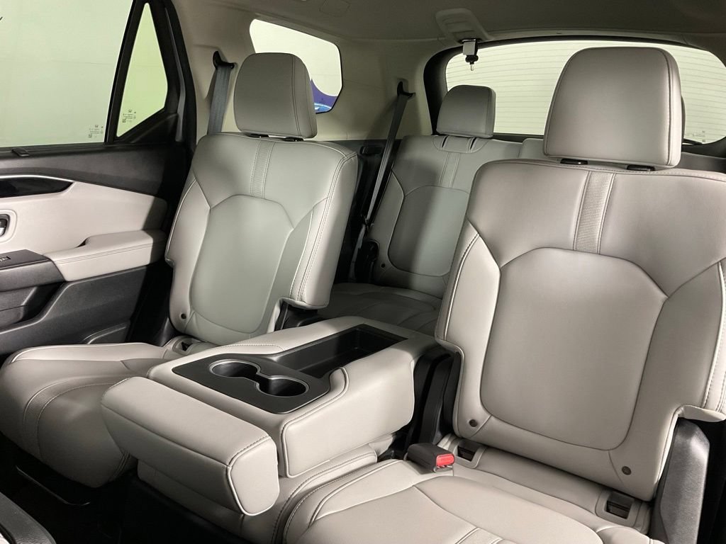 Used 2024 Honda Pilot EX-L image 16