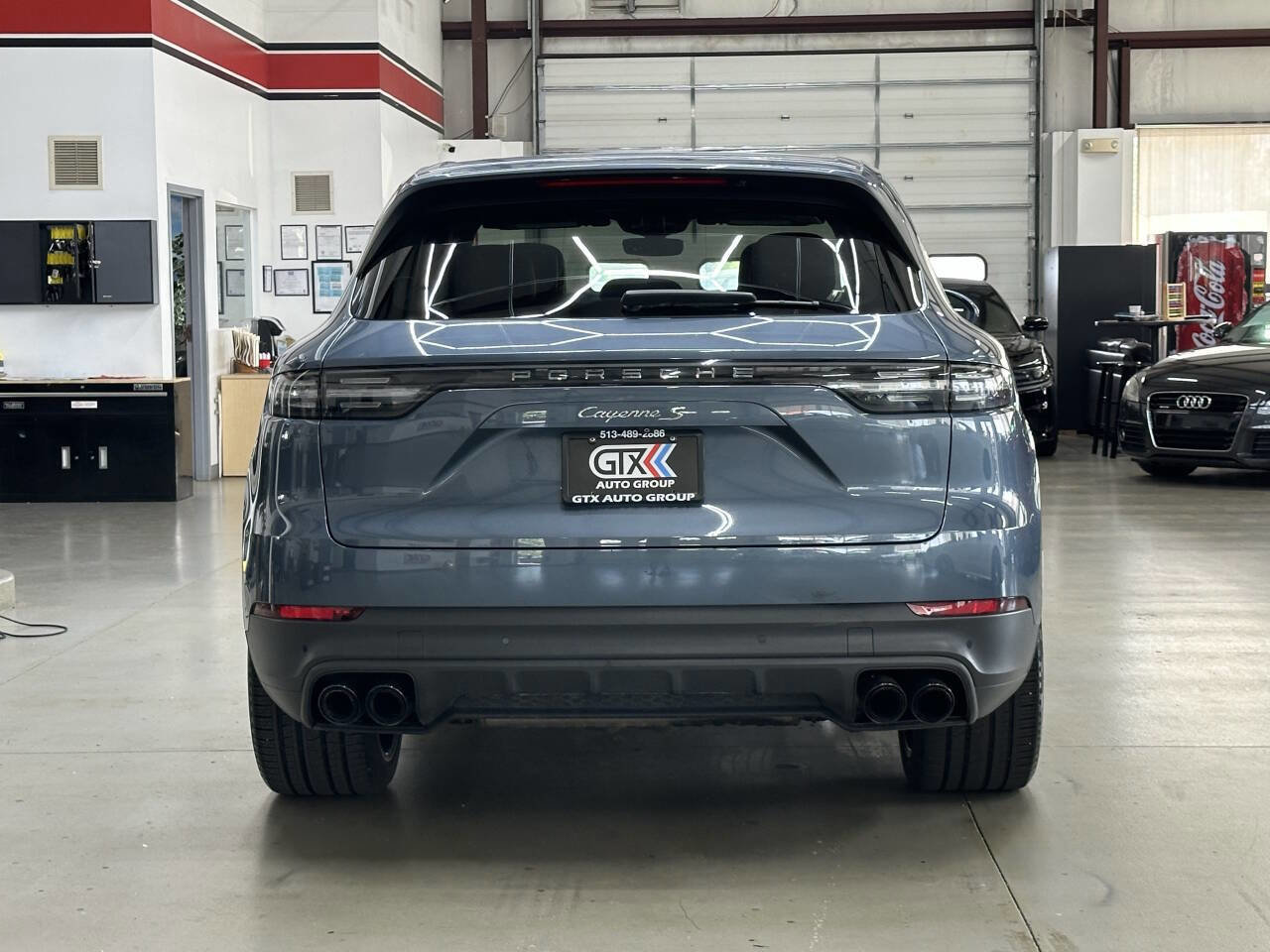 Used 2019 Porsche Cayenne S image 3