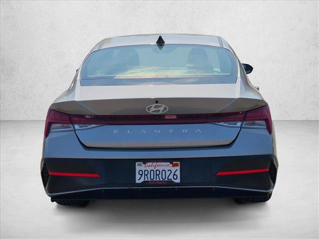 Used 2025 Hyundai Elantra SEL FWD image 6