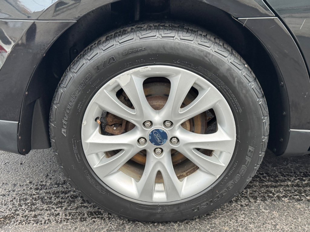 Used 2011 Ford Taurus SEL w/ 201A Rapid Spec Order Code image 13