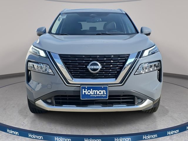 Used 2022 Nissan Rogue Platinum image 3