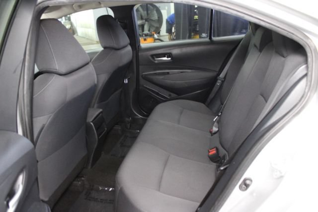 Used 2020 Toyota Corolla LE FWD image 21