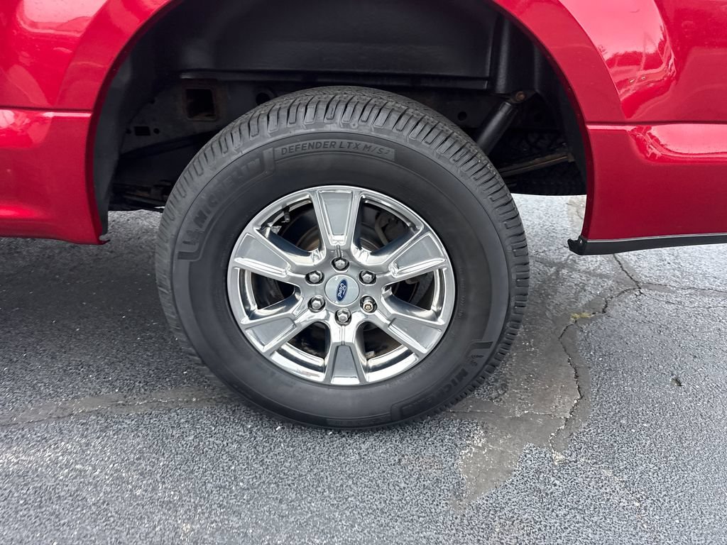 Used 2017 Ford F150 XLT w/ Equipment Group 302A Luxury AWD/4WD image 14