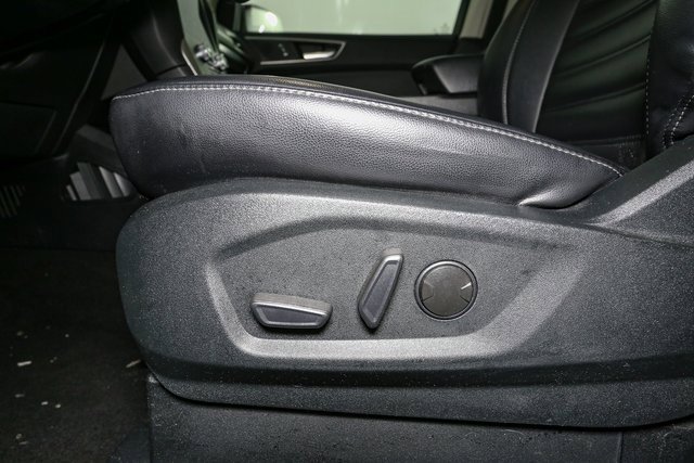 Used 2022 Ford Edge SEL w/ Convenience Package image 38