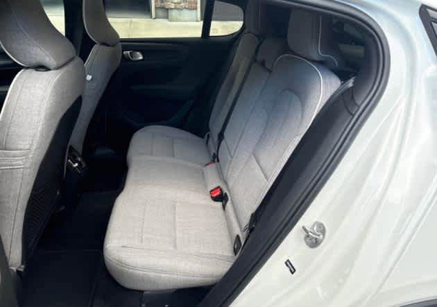 Used 2023 Volvo C40 P8 Recharge Ultimate image 5
