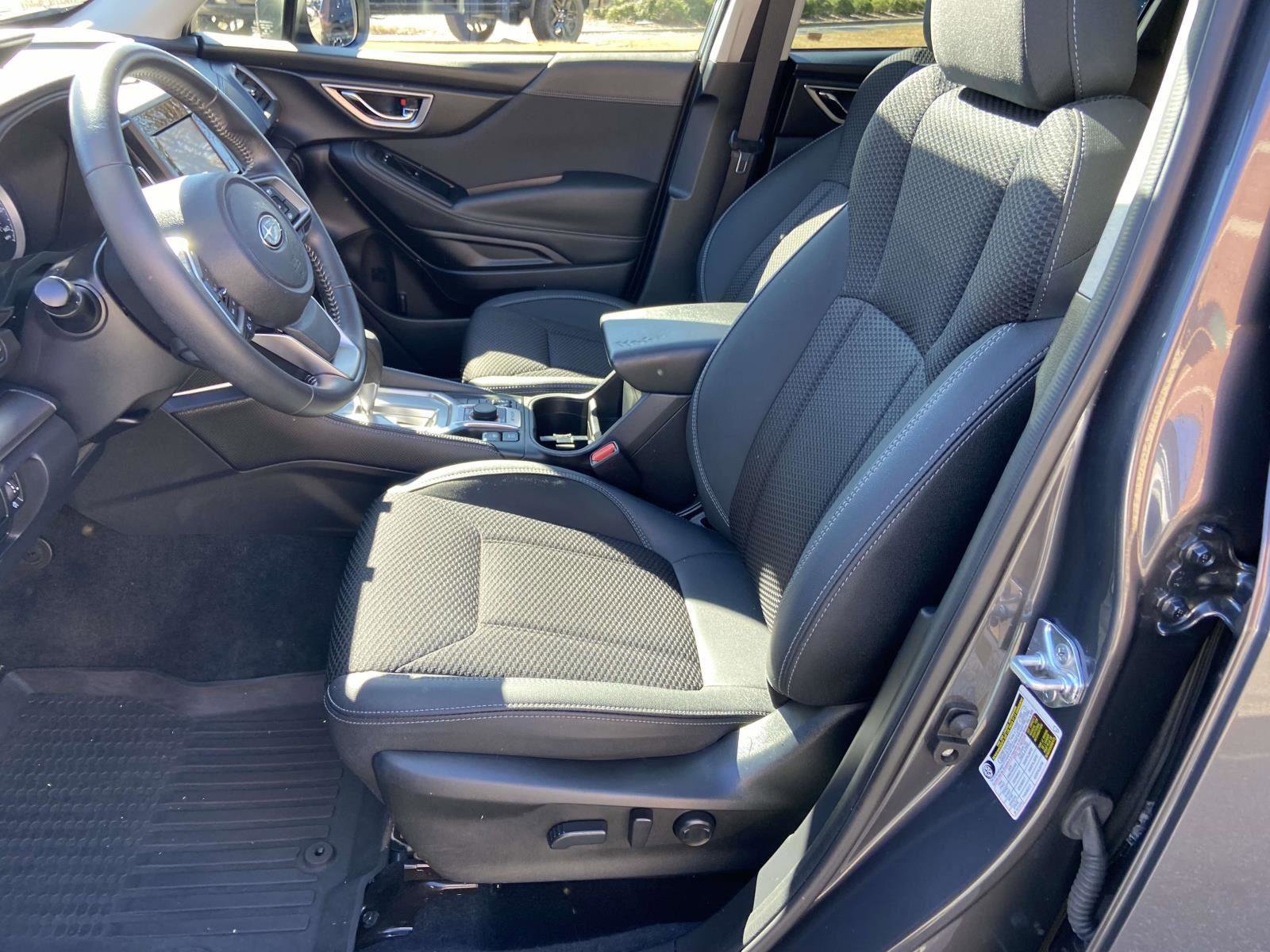 Used 2024 Subaru Forester Premium image 8