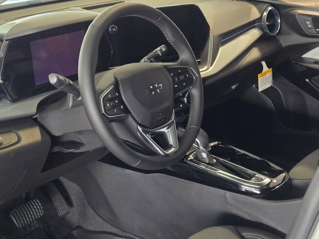 New 2026 Chevrolet Trax LT w/ Driver Confidence Package FWD image 21