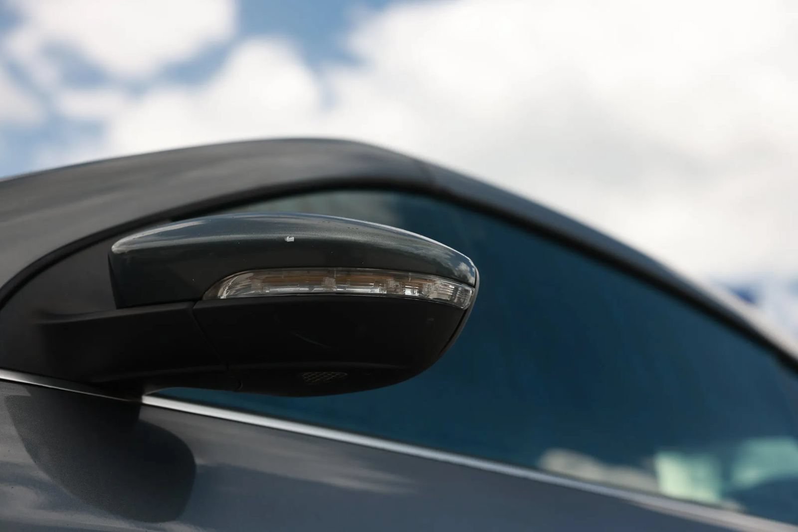 Used 2012 Volkswagen Eos Komfort FWD image 11