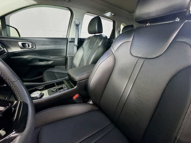 Used 2025 Kia Sorento EX w/ EX Panoramic Sunroof Package AWD/4WD image 25