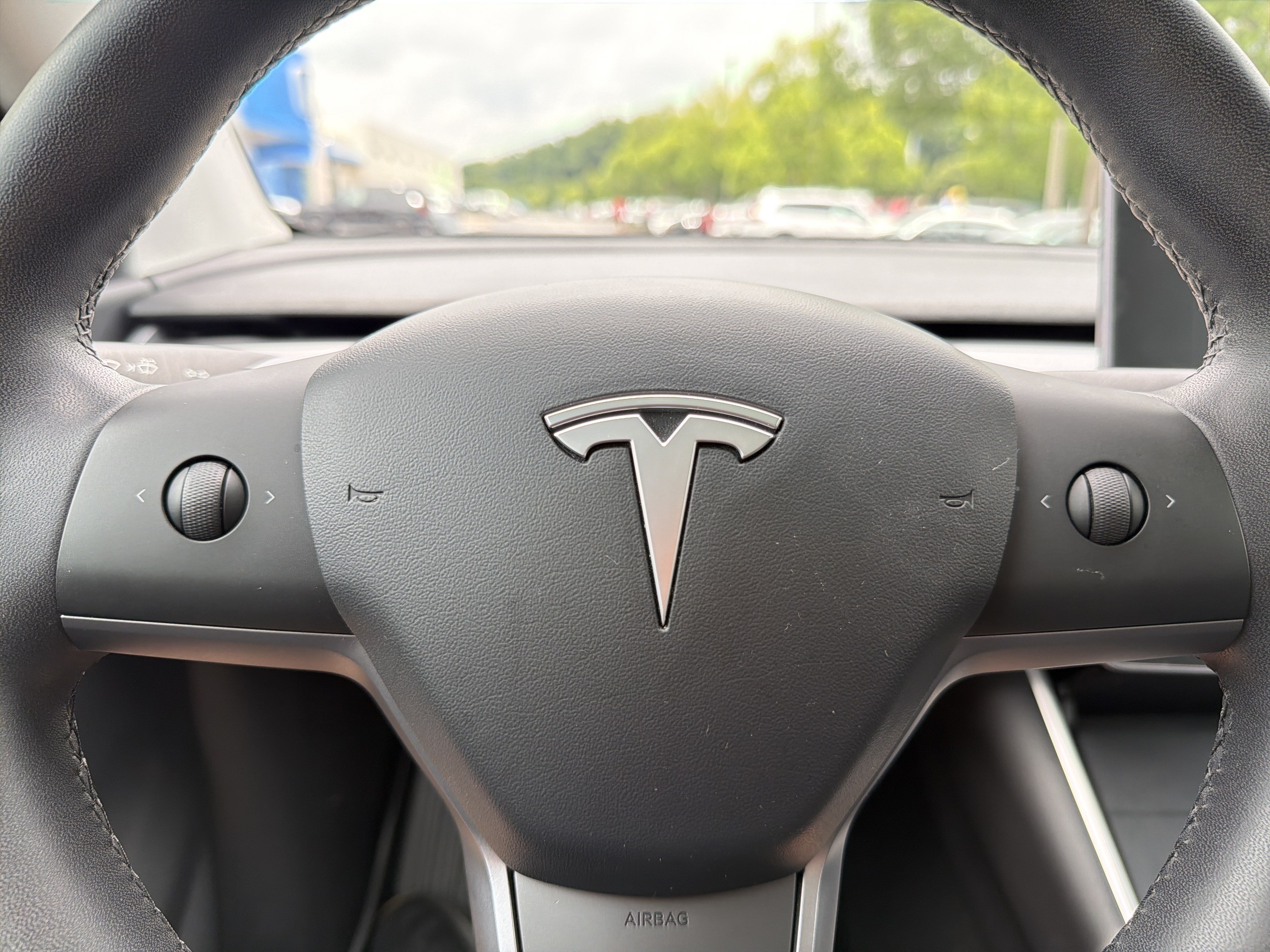 Used 2021 Tesla Model Y Long Range AWD/4WD image 10