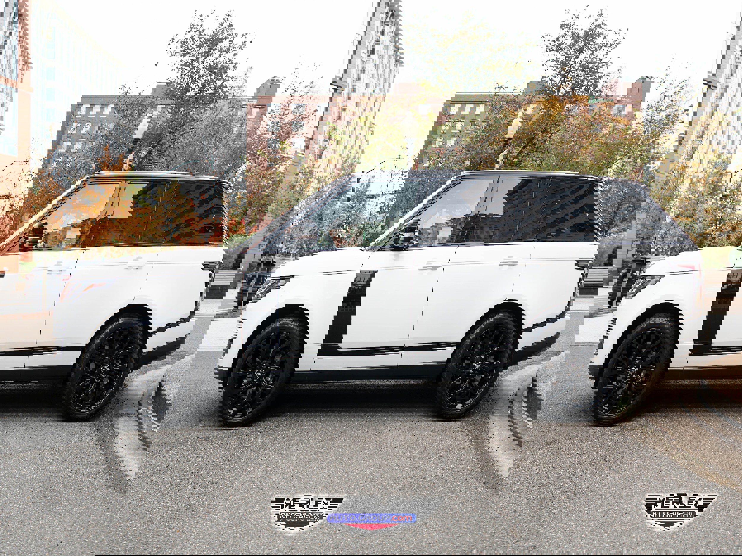 Used 2018 Land Rover Range Rover Supercharged image 4