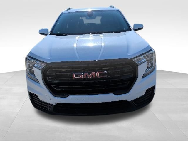 Used 2022 GMC Terrain SLE w/ Driver Convenience Package FWD image 8