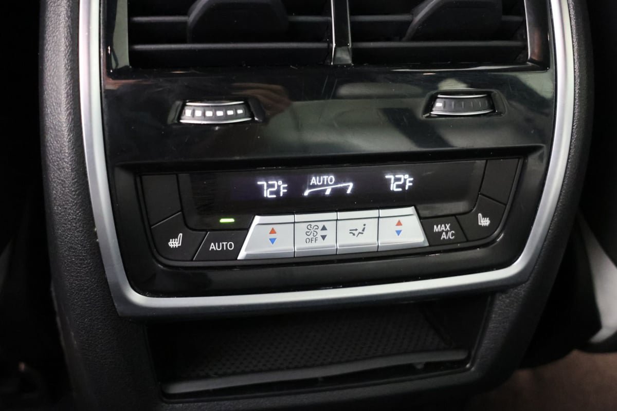 Used 2021 BMW X5 M w/ Competition Package AWD/4WD image 32