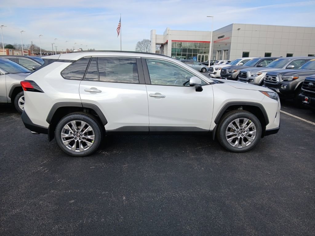 New 2025 Toyota RAV4 Limited image 4