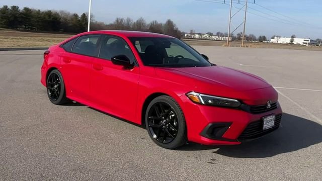 Used 2024 Honda Civic Sport image 2