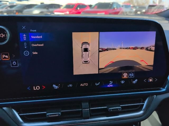New 2026 Chevrolet Equinox EV LT FWD image 23