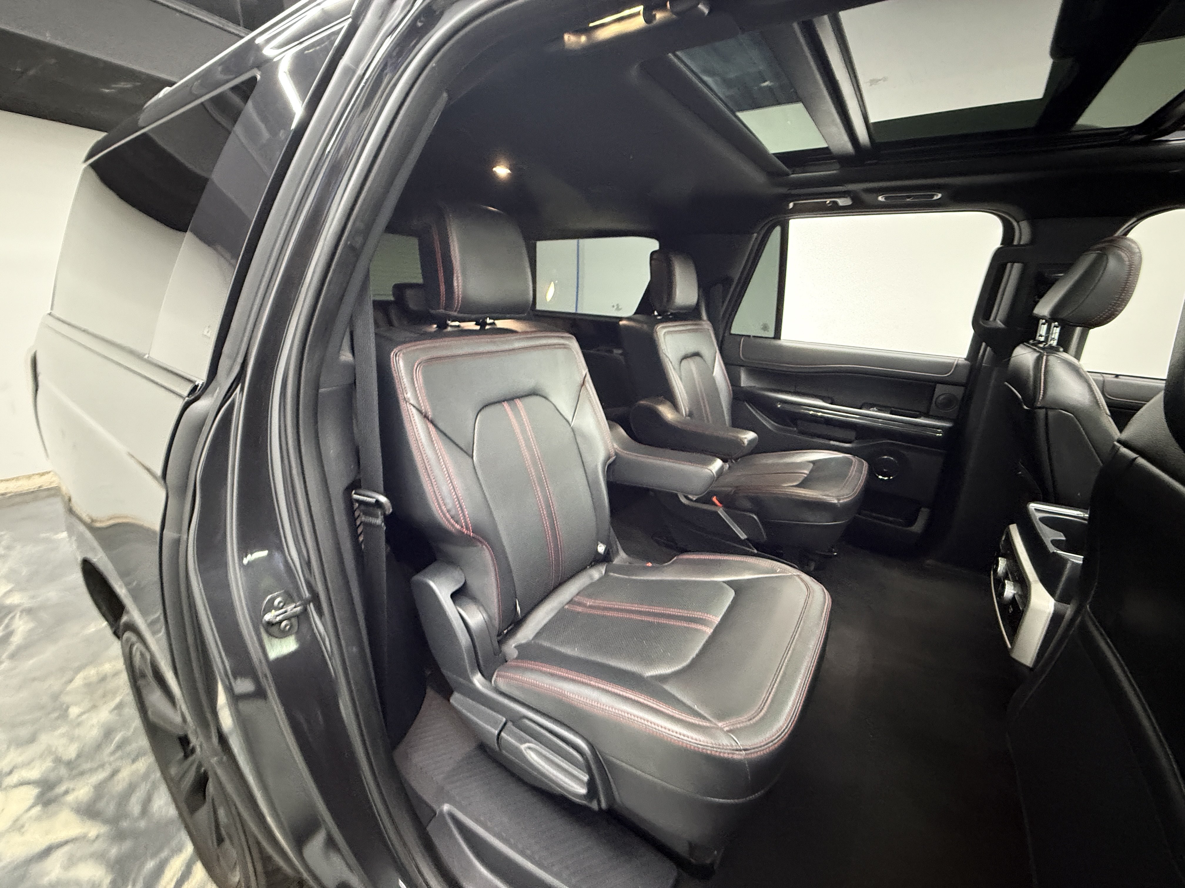 Used 2024 Ford Expedition Max Limited AWD/4WD image 26