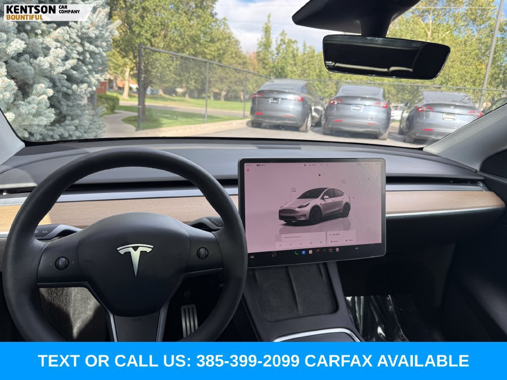 Used 2022 Tesla Model Y Performance AWD/4WD image 16