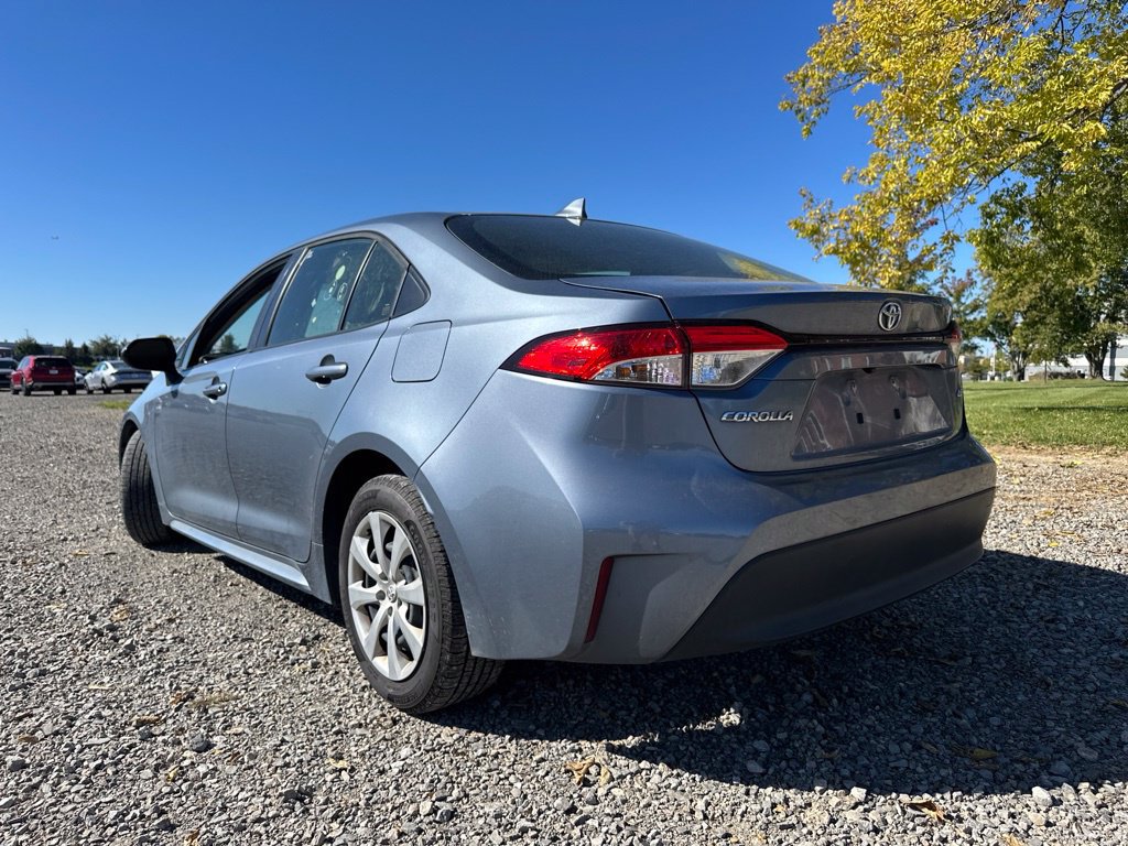 Used 2023 Toyota Corolla LE FWD image 7