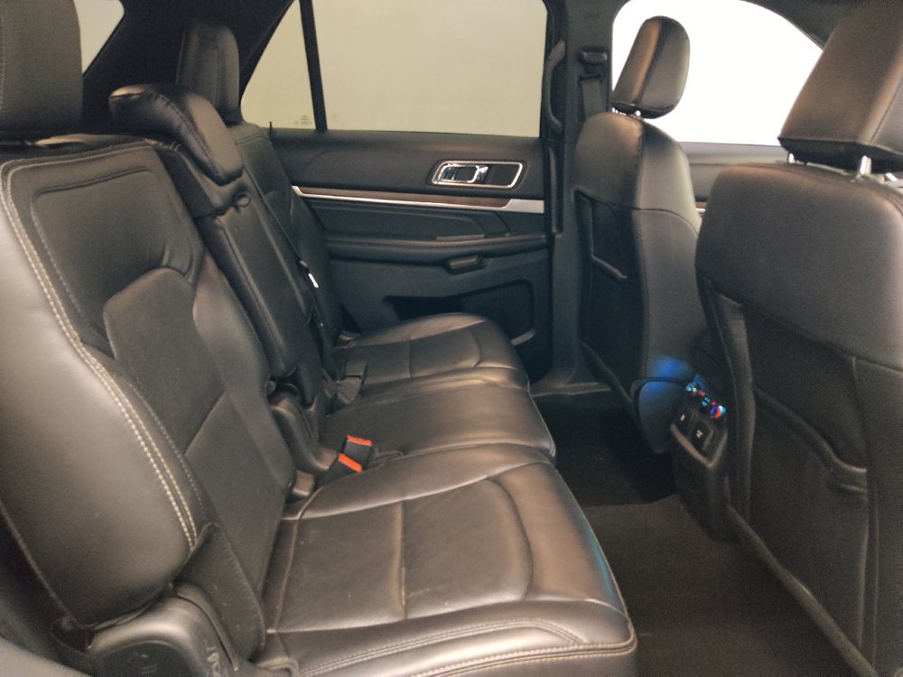 Used 2019 Ford Explorer Limited w/ Class III Trailer Tow Package FWD image 19