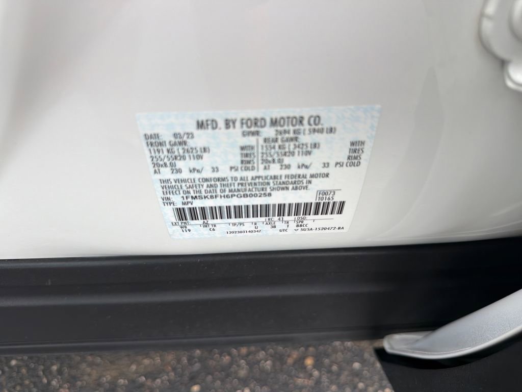Used 2023 Ford Explorer Limited w/ Limited Technology Package AWD/4WD image 30