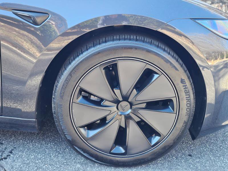 Used 2025 Tesla Model 3 Long Range image 17