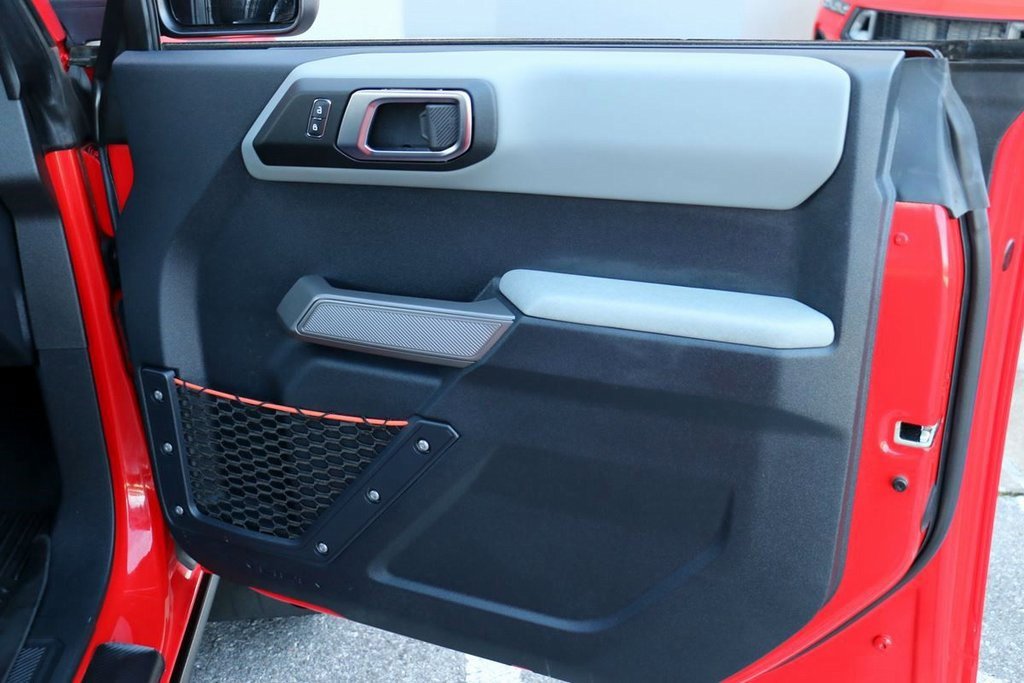 Used 2022 Ford Bronco Badlands image 38