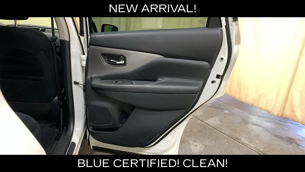 Used 2019 Nissan Murano SV AWD/4WD image 13