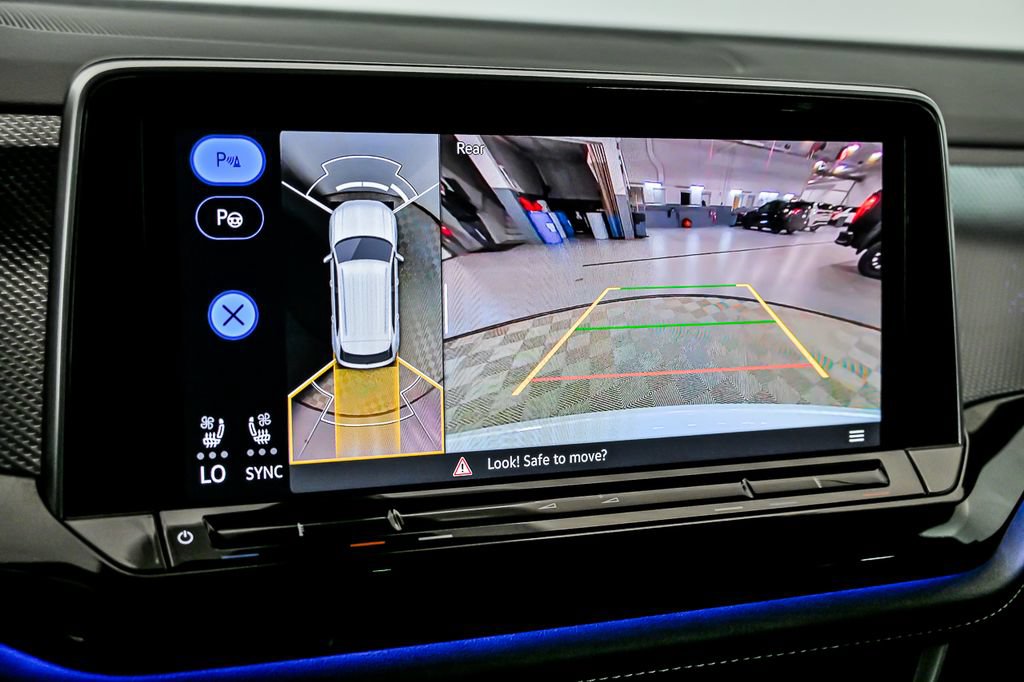 Certified 2025 Volkswagen Atlas Cross Sport SEL Premium R-Line AWD/4WD image 22