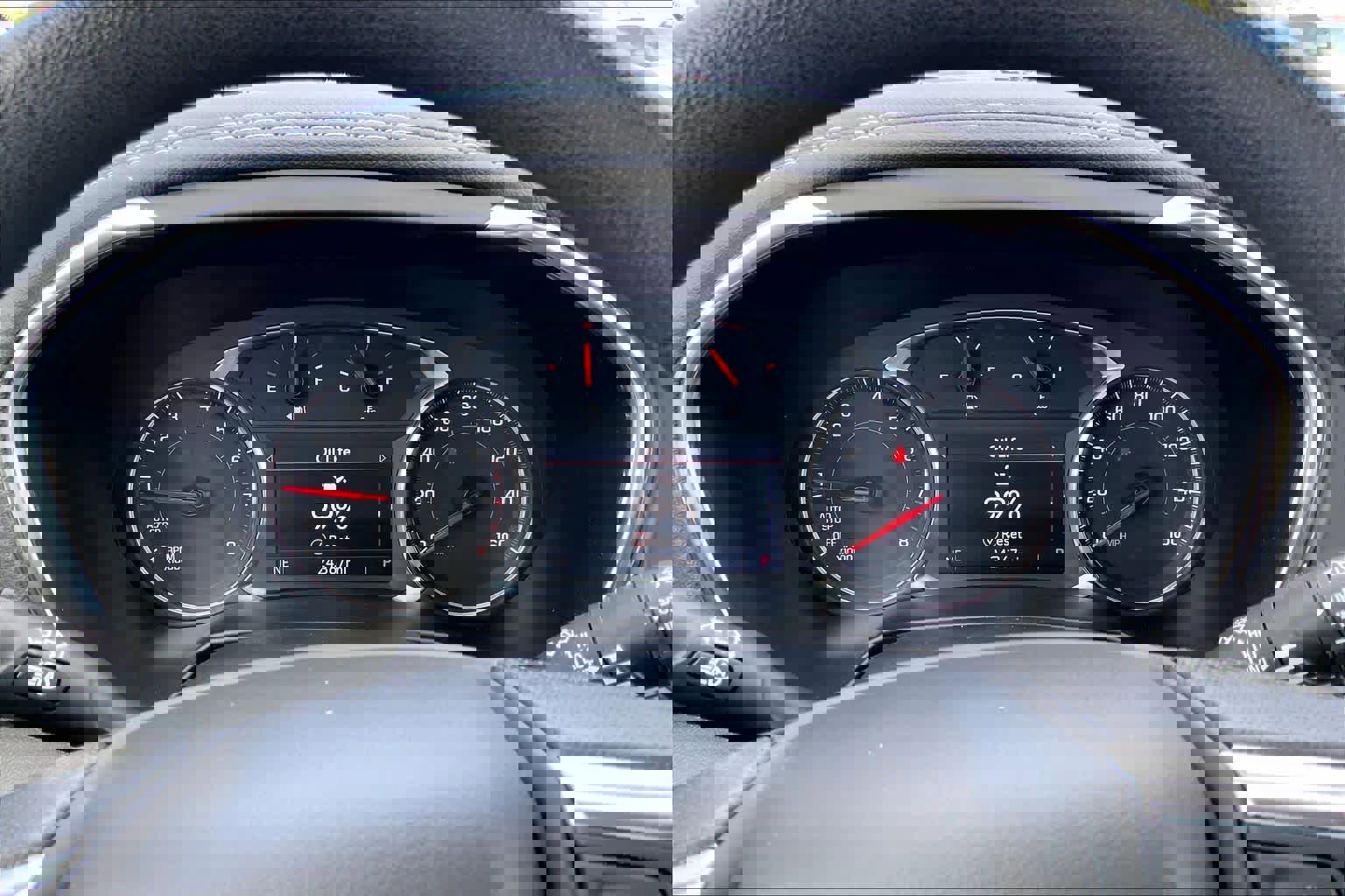 Used 2024 Chevrolet Blazer LT image 25