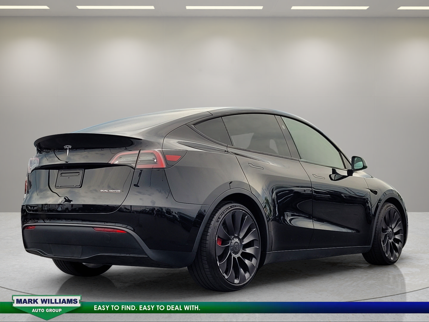 Used 2023 Tesla Model Y Performance AWD/4WD image 4