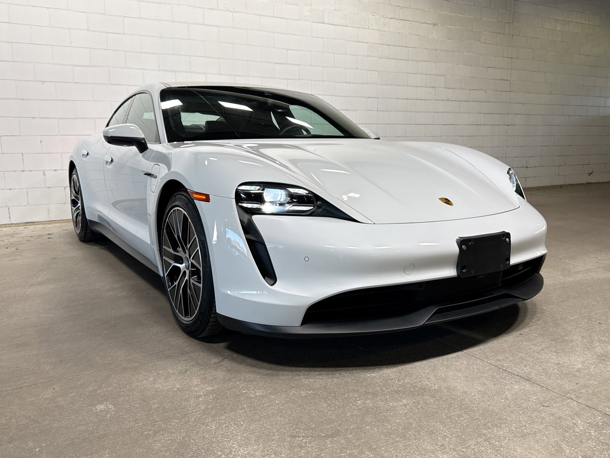 Certified 2024 Porsche Taycan w/ Premium Package image 6