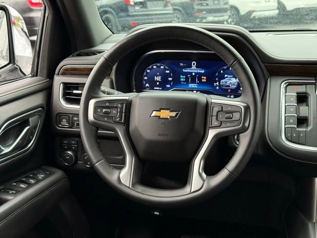 Used 2024 Chevrolet Tahoe Premier AWD/4WD image 8