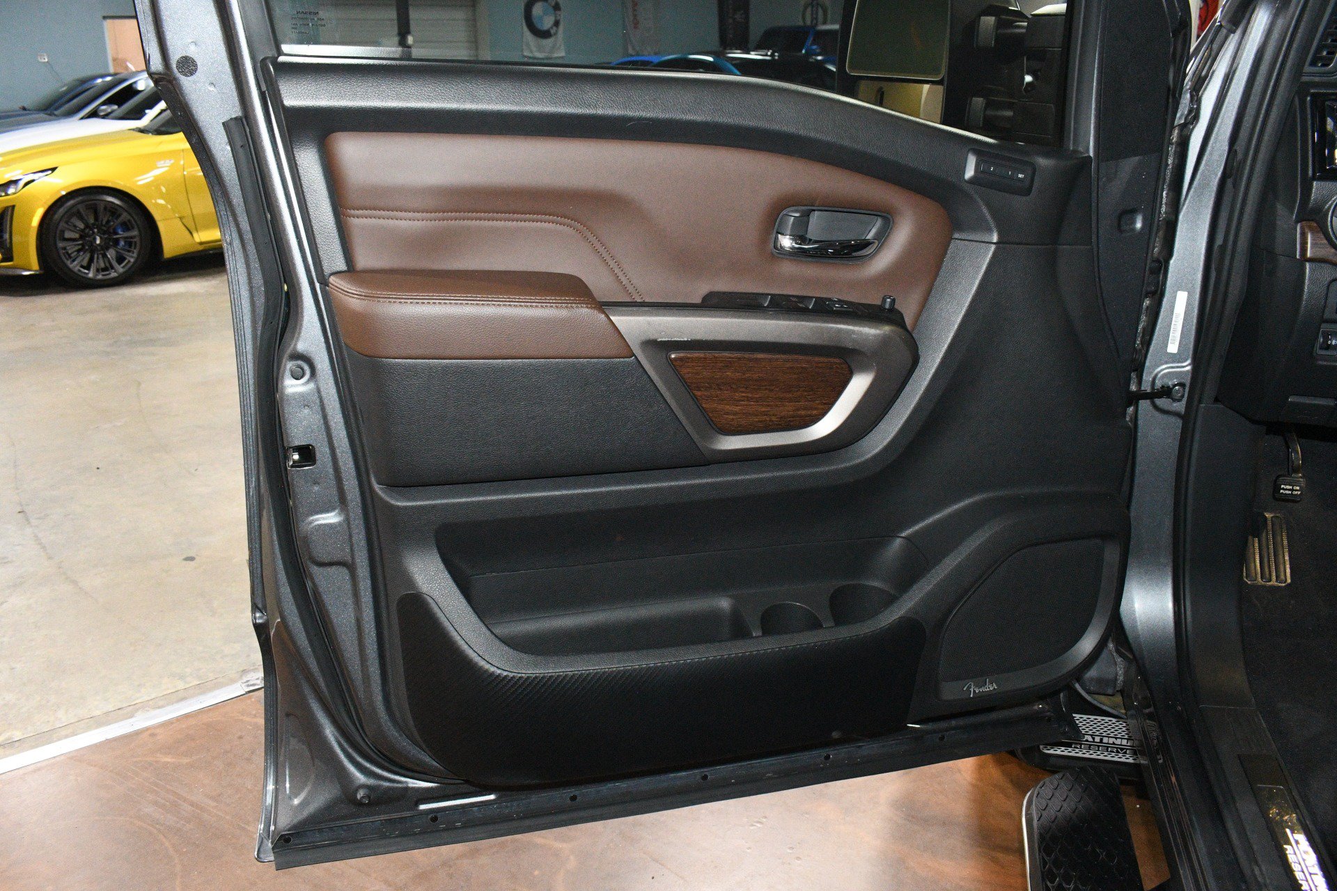 Used 2023 Nissan Titan Platinum Reserve w/ Moonroof Package AWD/4WD image 41