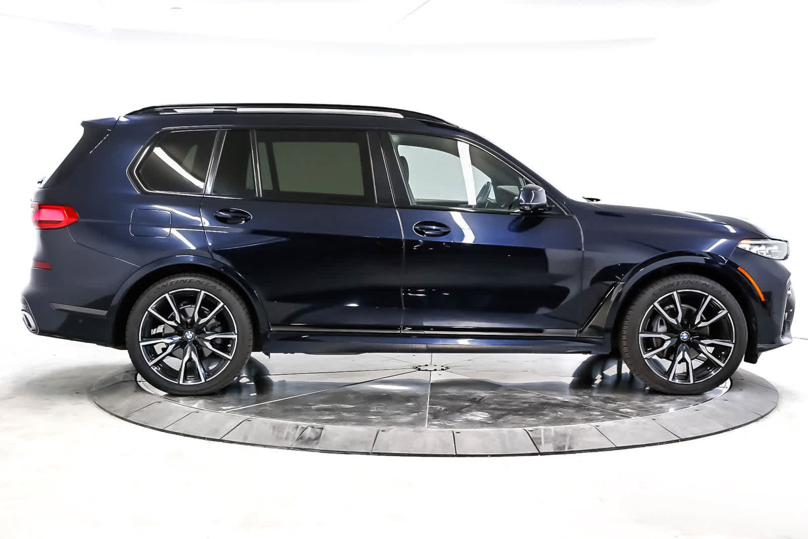 Used 2019 BMW X7 xDrive40i w/ Premium Package AWD/4WD image 8