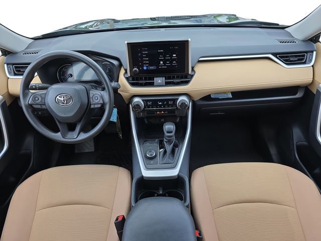 Used 2025 Toyota RAV4 LE image 9