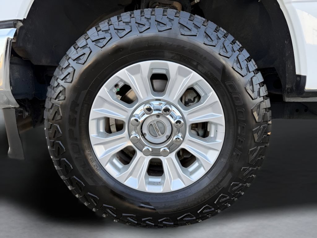Used 2021 Ford F250 XLT w/ XLT Value Package AWD/4WD image 32