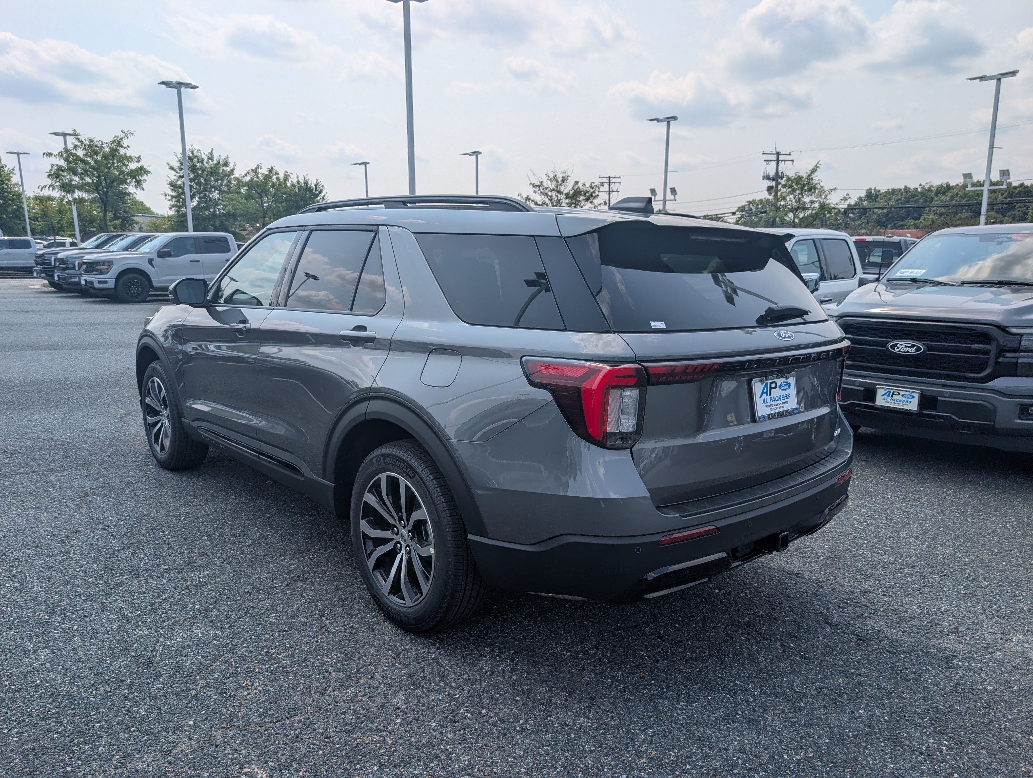 New 2026 Ford Explorer ST-Line AWD/4WD image 3