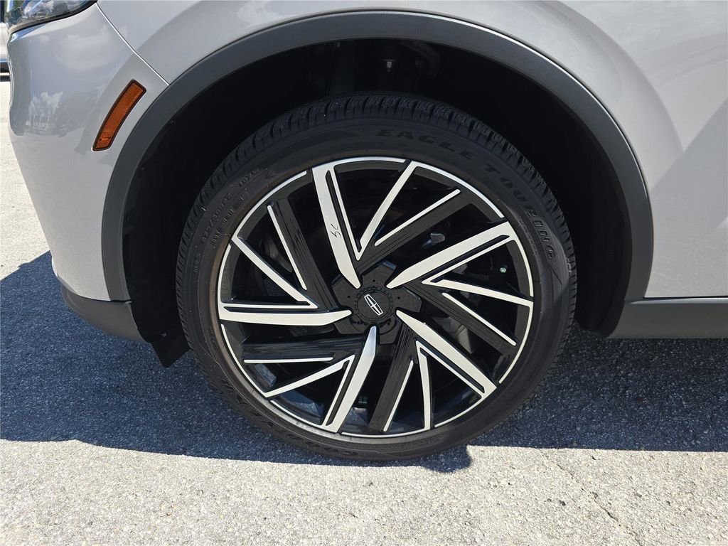 Used 2025 Lincoln Aviator Reserve w/ Equipment Group 201A image 9