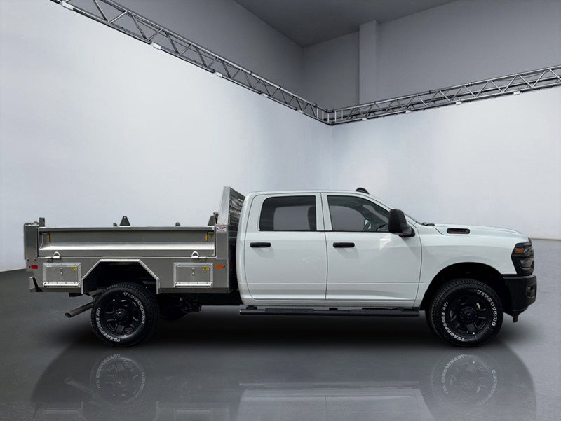 Used 2025 RAM 2500 Tradesman AWD/4WD image 3