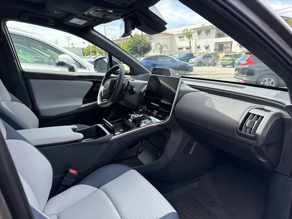 Used 2025 Subaru Solterra Touring image 5