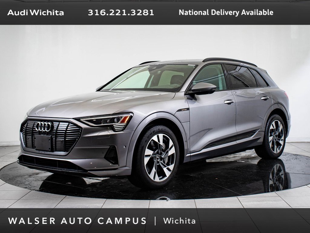 Used 2022 Audi e-tron Premium w/ Convenience Plus Package image 1