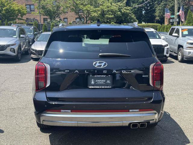 Used 2024 Hyundai Palisade Calligraphy AWD/4WD image 5
