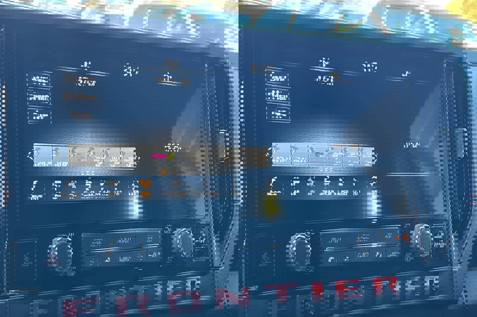 New 2025 Nissan Frontier Pro-X image 18