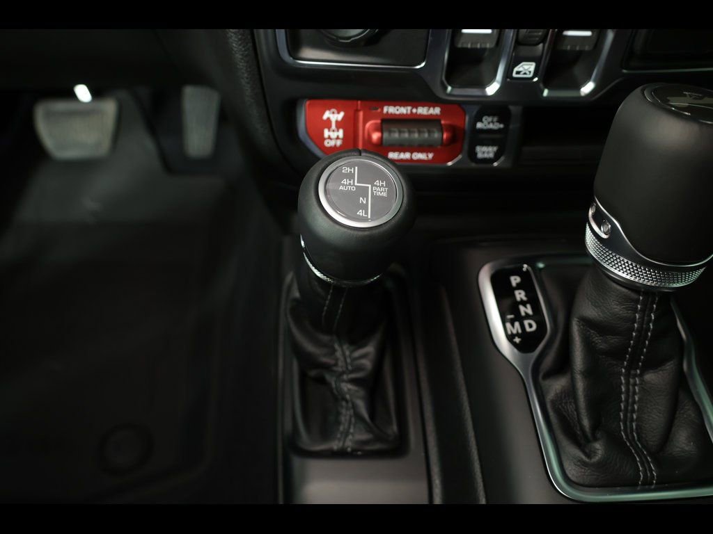 New 2026 Jeep Wrangler Unlimited Rubicon image 13