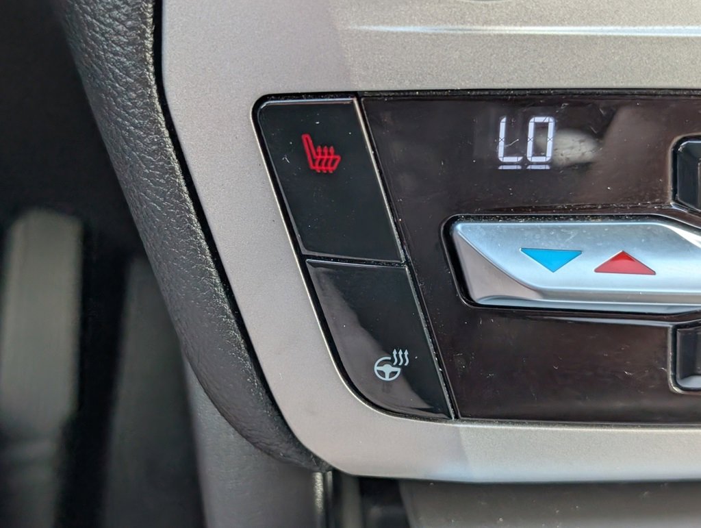 Used 2021 Ford Explorer XLT w/ Equipment Group 202A image 21