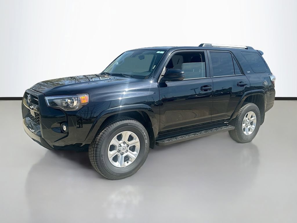 Used 2024 Toyota 4Runner SR5 AWD/4WD image 3
